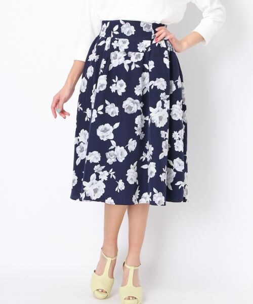 Heather（ヘザー）の「【通常販売開始】フラワーミディスカート（スカート・レディース・オフホワイト/ネイビー・FREE）」の2枚目の写真