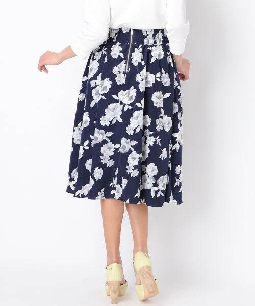 Heather（ヘザー）の「【通常販売開始】フラワーミディスカート（スカート・レディース・オフホワイト/ネイビー・FREE）」の4枚目の写真