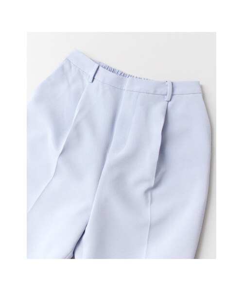 KBF（ケイビーエフ）の「KBF+　クロップドタックパンツ（パンツ・レディース・OFF/LTBLUE/BLACK・one）」の10枚目の写真