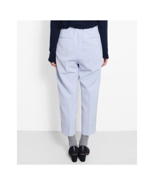 KBF（ケイビーエフ）の「KBF+　クロップドタックパンツ（パンツ・レディース・OFF/LTBLUE/BLACK・one）」の9枚目の写真