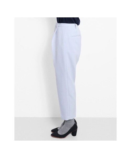 KBF（ケイビーエフ）の「KBF+　クロップドタックパンツ（パンツ・レディース・OFF/LTBLUE/BLACK・one）」の8枚目の写真