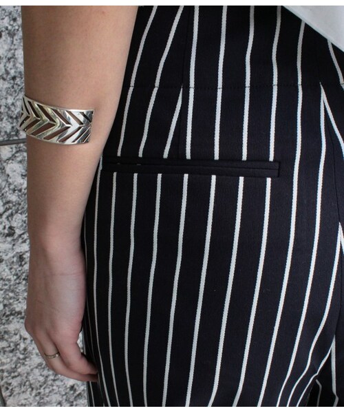 ADAM ET ROPE'(アダムエロペ)の「【15SS先行予約】ストライプワイドクロップドパンツ【春の新作】(パンツ・レディース・ホワイト系/ネイビー系・36/38)」の6枚目の写真