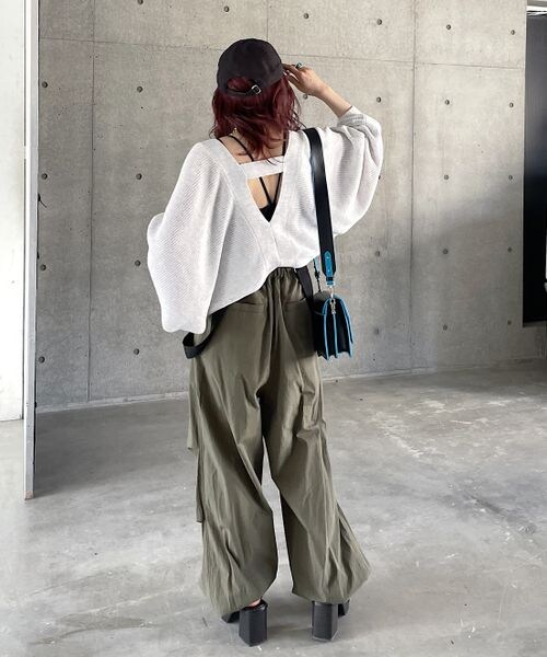 PAGEBOY（ページボーイ）の「スプリングニットボレロ（トップス・レディース・モノトーン08/ブラック09/グレージュ12/ブルー85・F）」の17枚目の写真