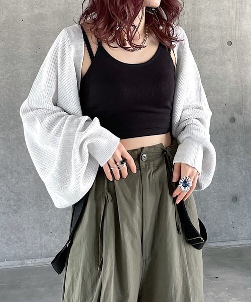 PAGEBOY（ページボーイ）の「スプリングニットボレロ（トップス・レディース・モノトーン08/ブラック09/グレージュ12/ブルー85・F）」の3枚目の写真