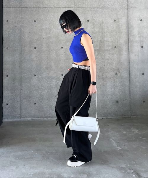 PAGEBOY（ページボーイ）の「ピッタミニハイネックノースリーブ（トップス・レディース・オフホワイト05/ブラック09/グリーン75/ブルー86・F）」の22枚目の写真