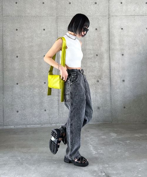 PAGEBOY（ページボーイ）の「ピッタミニハイネックノースリーブ（トップス・レディース・オフホワイト05/ブラック09/グリーン75/ブルー86・F）」の7枚目の写真