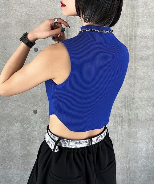 PAGEBOY（ページボーイ）の「ピッタミニハイネックノースリーブ（トップス・レディース・オフホワイト05/ブラック09/グリーン75/ブルー86・F）」の4枚目の写真