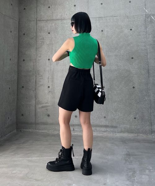 PAGEBOY（ページボーイ）の「ピッタミニハイネックノースリーブ（トップス・レディース・オフホワイト05/ブラック09/グリーン75/ブルー86・F）」の16枚目の写真