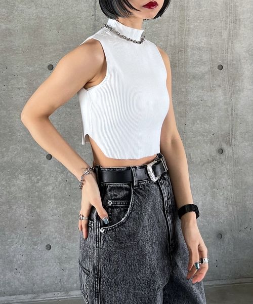 PAGEBOY（ページボーイ）の「ピッタミニハイネックノースリーブ（トップス・レディース・オフホワイト05/ブラック09/グリーン75/ブルー86・F）」の5枚目の写真