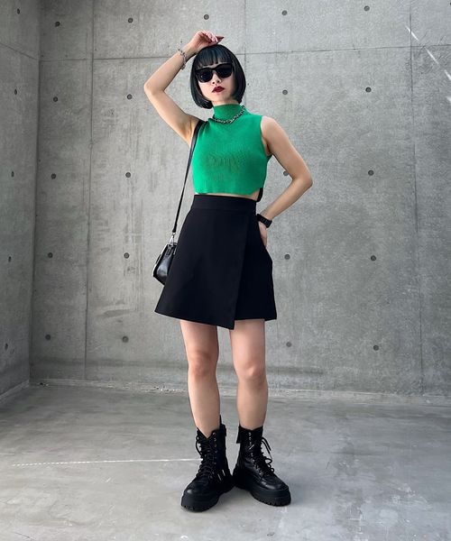 PAGEBOY（ページボーイ）の「ピッタミニハイネックノースリーブ（トップス・レディース・オフホワイト05/ブラック09/グリーン75/ブルー86・F）」の15枚目の写真