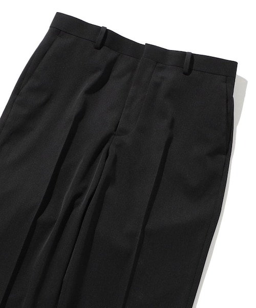 AURALEE(オーラリー)の「LIGHT WOOL MAX GABARDINE SLACKS/ライト ウール ギャバジン スラックス(パンツ・ブラック・3)」の3枚目の写真