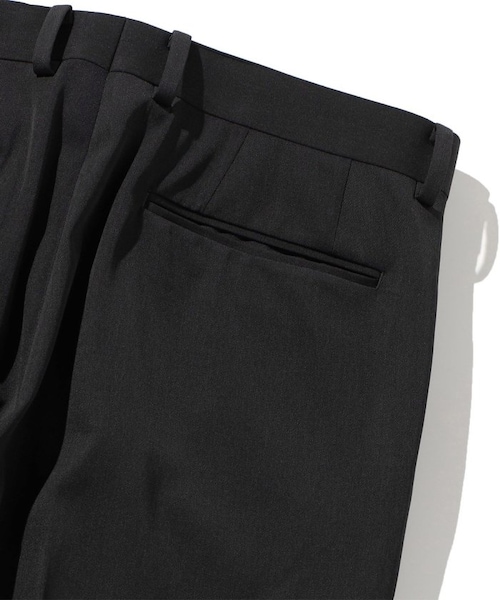 AURALEE(オーラリー)の「LIGHT WOOL MAX GABARDINE SLACKS/ライト ウール ギャバジン スラックス(パンツ・ブラック・3)」の8枚目の写真