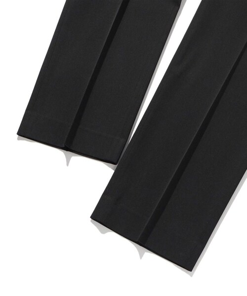 AURALEE(オーラリー)の「LIGHT WOOL MAX GABARDINE SLACKS/ライト ウール ギャバジン スラックス(パンツ・ブラック・3)」の9枚目の写真