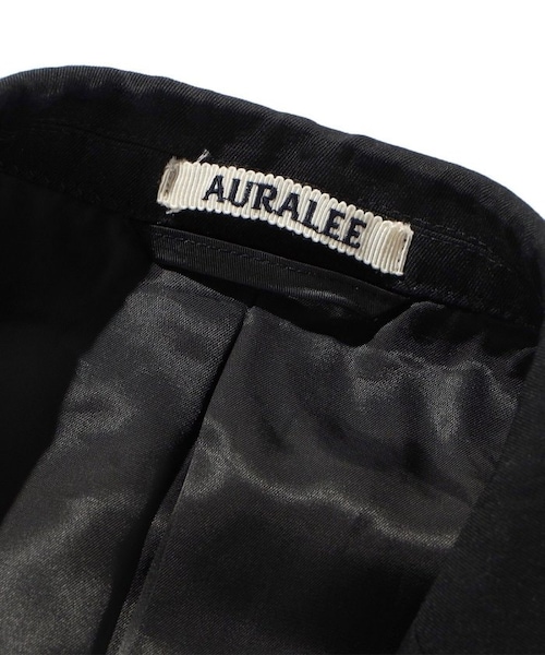 AURALEE(オーラリー)の「LIGHT WOOL MAX GABARDINE JACKET/ライト ウール ギャバジン ジャケット(ジャケット/アウター・ブラック・3)」の3枚目の写真