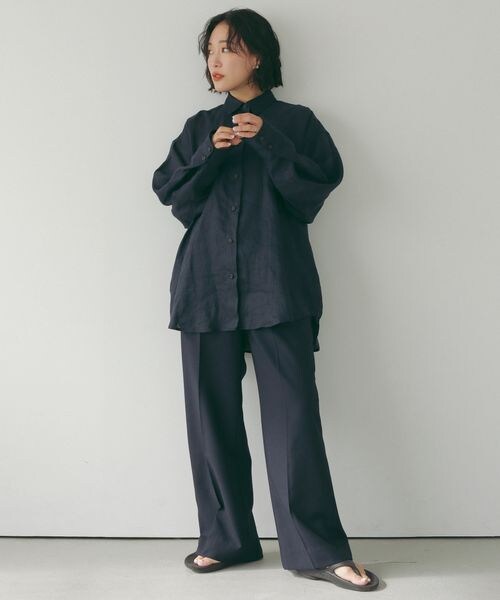 A part by(アパートバイ)の「フレンチリネンシャツ/WEB先行予約(トップス・レディース・ライトベージュ 51/ダークネイビー 89・フリーサイズ)」の4枚目の写真