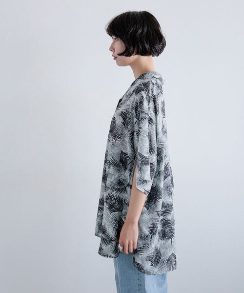 PAGEBOY(ページボーイ)の「サマーリゾートショートシャツ(トップス・レディース・モノトーン01/ピンク系25/ブルー系85・F)」の21枚目の写真