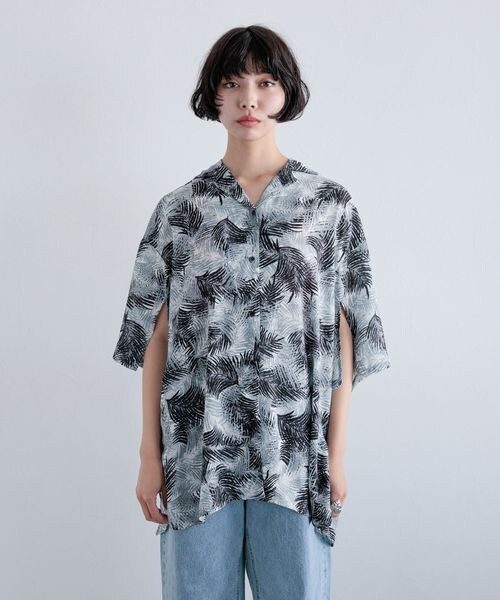 PAGEBOY(ページボーイ)の「サマーリゾートショートシャツ(トップス・レディース・モノトーン01/ピンク系25/ブルー系85・F)」の20枚目の写真