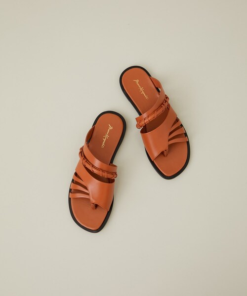 mame(マメ)の「Plait Detailed Leather Sandals(その他シューズ・レディース・BLK/BRN・23.5/24.5)」の2枚目の写真