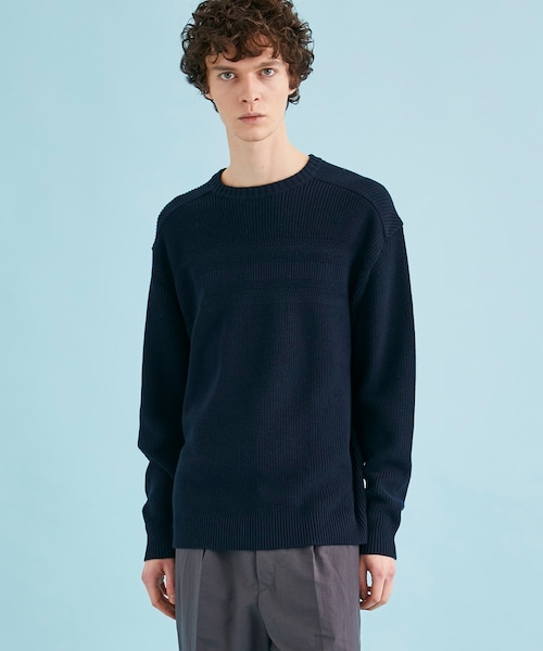 A + TOKYO（エープラストウキョウ）の「RIBクルーネックニット（ニット/セーター・メンズ・O.WHT/D.NVY/BLU・1/2）」の2枚目の写真
