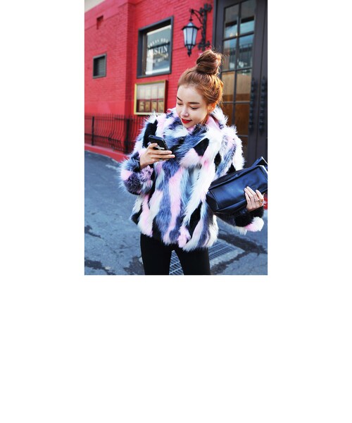 STYLENANDA(スタイルナンダ)の「ピンクMIXフェイクファージャケット(その他・レディース・ピンク・フリーサイズ)」の13枚目の写真