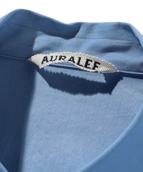 AURALEE（オーラリー）の「WASHED FINX TWILL BIG SHIRT/ツイール ビッグ シャツ（トップス・メンズ・ホワイト/ブルー・3）」の3枚目の写真