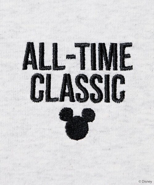 Disney（ディズニー）の「【DISNEY/ディズニー ミッキーマウス】 別注 KIDS バンダナ柄 バックプリント クルーネックTシャツ/キッズサイズ(キッズ商品)【限定展開】（その他・メンズ・ホワイト/グレー/ブラック/グリーン/サックスブルー・120）」の2枚目の写真