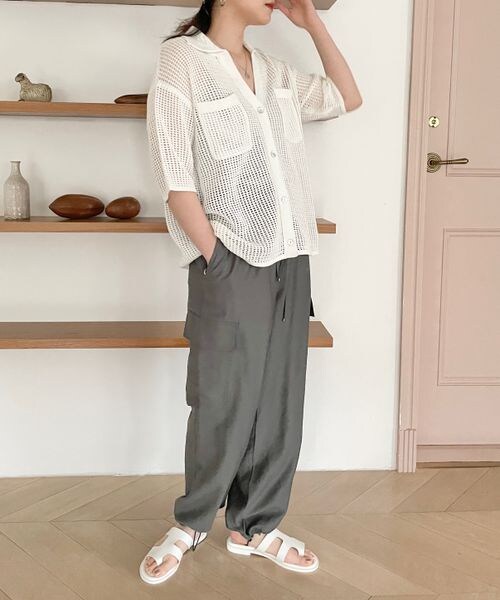 LOWRYS FARM（ローリーズファーム）の「メッシュポケツキカーディガンロングスリーブ（トップス・レディース・オフホワイト05/アイボリー08/ブラック09/ブラウン55・FREE）」の7枚目の写真