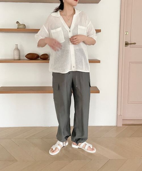 LOWRYS FARM（ローリーズファーム）の「メッシュポケツキカーディガンロングスリーブ（トップス・レディース・オフホワイト05/アイボリー08/ブラック09/ブラウン55・FREE）」の9枚目の写真