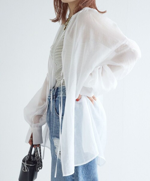 w closet(ダブルクローゼット)の「★先行予約★【前後2WAY】リボンシアーシャツ【4月中旬入荷】(トップス・レディース・オフホワイト/サックス/グレージュ・FREE)」の14枚目の写真