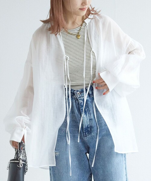 w closet(ダブルクローゼット)の「★先行予約★【前後2WAY】リボンシアーシャツ【4月中旬入荷】(トップス・レディース・オフホワイト/サックス/グレージュ・FREE)」の1枚目の写真