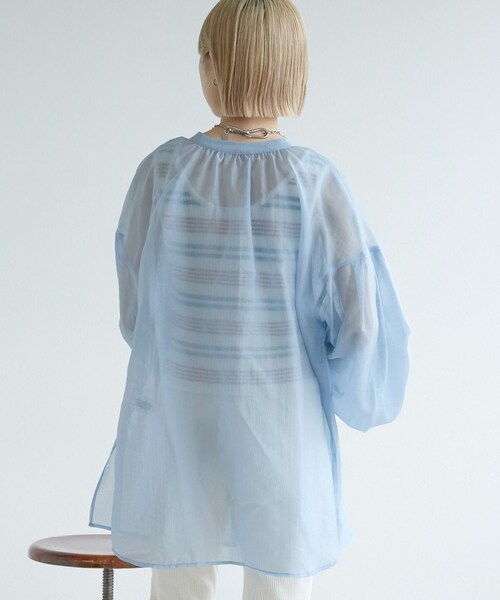 w closet(ダブルクローゼット)の「★先行予約★【前後2WAY】リボンシアーシャツ【4月中旬入荷】(トップス・レディース・オフホワイト/サックス/グレージュ・FREE)」の19枚目の写真