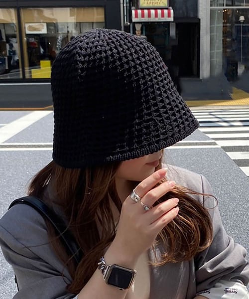 one after another NICE CLAUP(ワンアフターアナザーナイスクラップ)の「メッシュ編みクローシュハット(ハット・レディース・アイボリー/ブラック・0)」の1枚目の写真