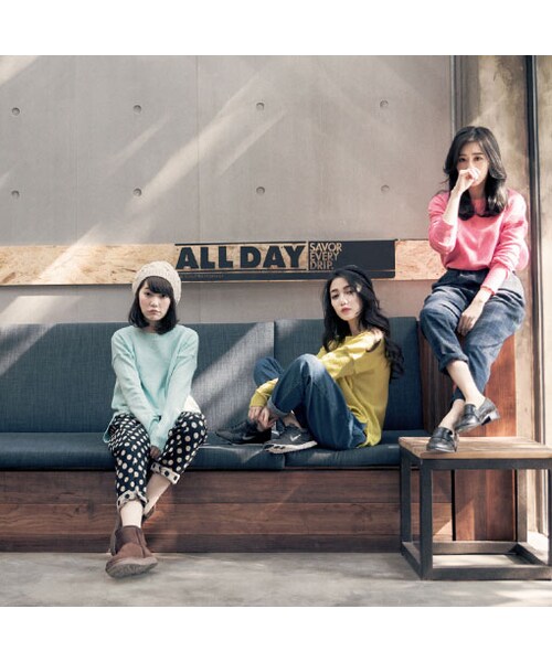 QUEEN SHOP（クイーンショップ）の「壓褶造型高腰拉鍊牛仔長褲 兩色售 S/M（パンツ・レディース・深藍/淺藍・S/M）」の5枚目の写真