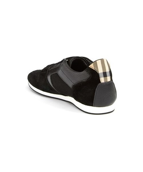 BURBERRY（バーバリー）の「Burberry 'Davington' Sneaker (Women)（スニーカー・レディース・Black/Blue/ Green・8.5US / 39EU/6US / 36.5EU/7.5US / 38EU/6.5US / 37EU/8US / 38.5EU/9US / 39.5EU/7US / 37.5EU/5US / 35.5EU/10.5US / 41EU/10US / 40.5EU/9.5US / 40EU/5.5US / 36EU/4.5US / 35EU）」の3枚目の写真