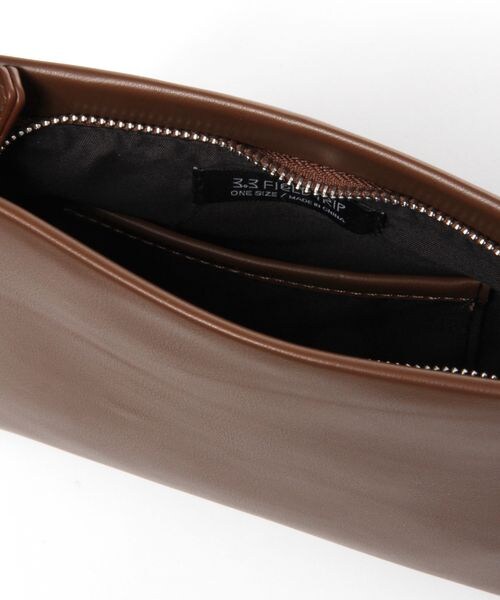 ALAND（エーランド）の「3.3 Field Trip／モダンスクエアBAG（バッグ・レディース・ブラック(19)/ブラウン(50)/アイボリー(52)・FREE）」の14枚目の写真