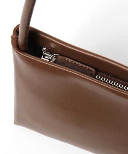 ALAND（エーランド）の「3.3 Field Trip／モダンスクエアBAG（バッグ・レディース・ブラック(19)/ブラウン(50)/アイボリー(52)・FREE）」の13枚目の写真