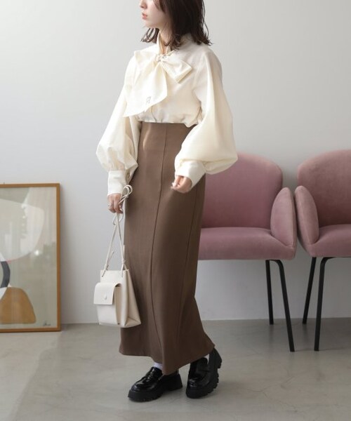 RAY CASSIN（レイカズン）の「ラップポケショルダー（バッグ・レディース・クロ/キナリ/シルバー・FREE）」の4枚目の写真