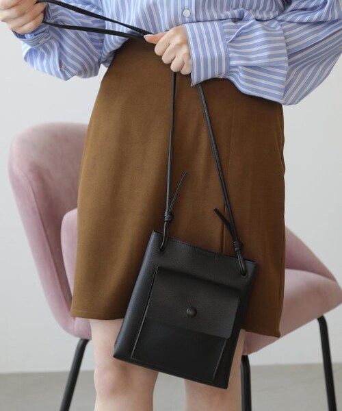 RAY CASSIN（レイカズン）の「ラップポケショルダー（バッグ・レディース・クロ/キナリ/シルバー・FREE）」の18枚目の写真