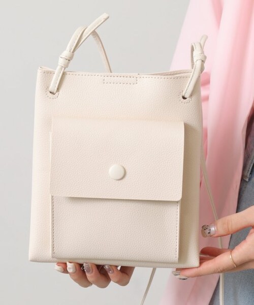 RAY CASSIN（レイカズン）の「ラップポケショルダー（バッグ・レディース・クロ/キナリ/シルバー・FREE）」の11枚目の写真