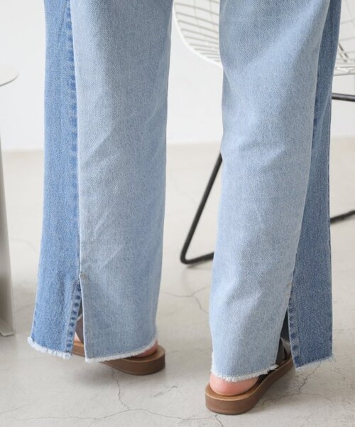 RAY CASSIN(レイカズン)の「S/M展開 配色フリンジデニム(パンツ・レディース・ブルー/ネイビー/キナリ・S/M)」の16枚目の写真