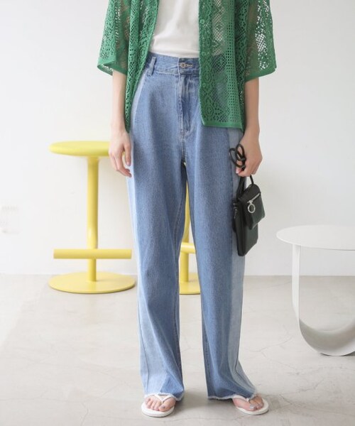 RAY CASSIN(レイカズン)の「S/M展開 配色フリンジデニム(パンツ・レディース・ブルー/ネイビー/キナリ・S/M)」の2枚目の写真