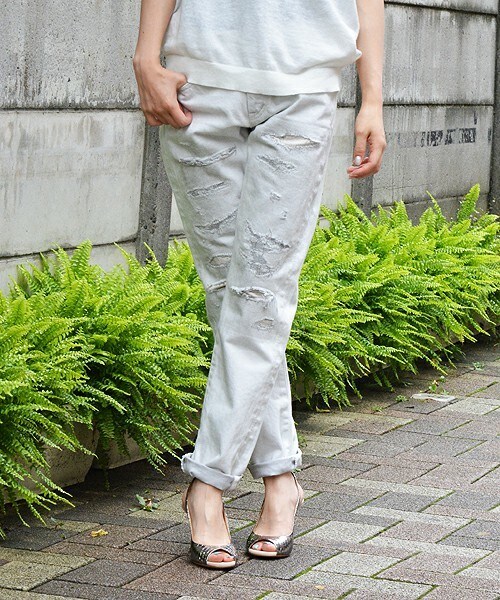 Johnbull Private labo(ジョンブルプライベートラボ)の「オーセンティックアンクルジーンズ(デニムパンツ・レディース・ホワイト系その他・X-SMALL/SMALL/MEDIUM/LARGE)」の1枚目の写真