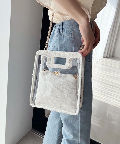 one after another NICE CLAUP（ワンアフターアナザーナイスクラップ）の「ツイードポーチ付きPVCバッグ（ショルダーバッグ・レディース・アイボリー/ブラック・0）」の2枚目の写真