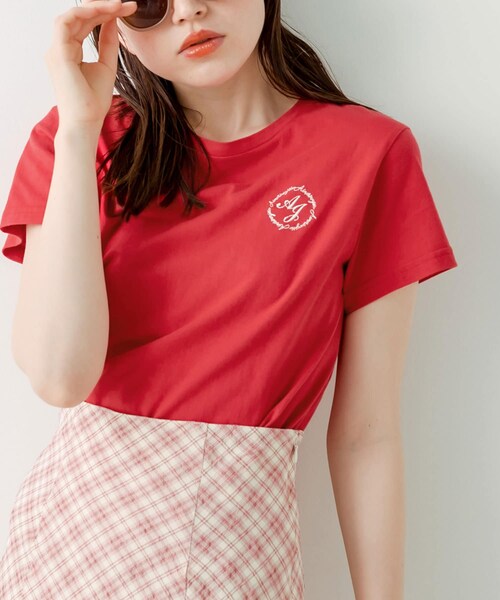 OLIVE des OLIVE（オリーブデオリーブ）の「Aimerianejoie推し色Tシャツ（Tシャツ/カットソー・レディース・オフホワイト/ピンク/ラベンダー/サックスブルー/レッド/ブラック・FREE）」の3枚目の写真