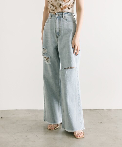 mystic（ミスティック）の「【サイズ展開あり】クラッシュデニム（デニムパンツ・レディース・アイボリー/ブルー/ネイビー・1/2）」の3枚目の写真