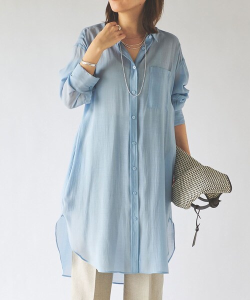 RIVE DROITE（リヴドロワ）の「予約【シワになりにくい】サイドポケットロングシャツ（トップス・レディース・オフホワイト/ミント/チャコールグレー/サックスブルー・F）」の2枚目の写真