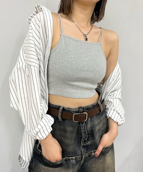 WHO'S WHO gallery(フーズフーギャラリー)の「ショートリブキャミ(キャミソール・レディース・オフホワイト/ライトグレー/グレー/ブラック・F)」の4枚目の写真