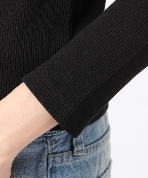 LOWRYS FARM(ローリーズファーム)の「テレコボトルネックプルオーバーロングスリーブ(トップス・レディース・オフ/ブラック/グレー/ピンク・M/L)」の10枚目の写真