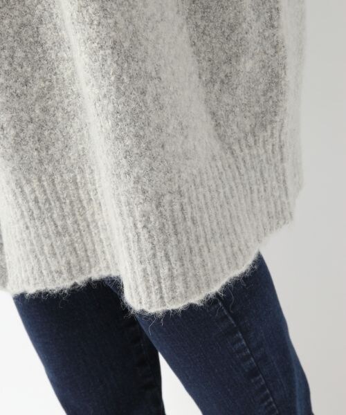 Heather（ヘザー）の「【予約会大好評アイテム】ミニブークレロングカーディガン（トップス・レディース・ライトグレー 12/ネイビー 88・FREE）」の8枚目の写真