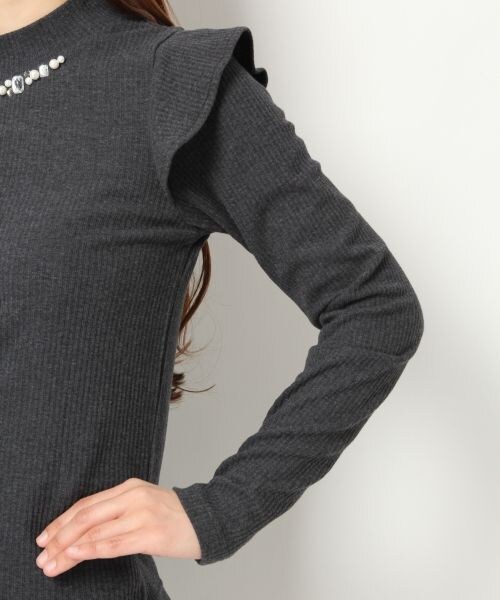 Heather（ヘザー）の「ビジューカタフリルカット長袖（トップス・レディース・ホワイト08/グレー12/チャコールグレー19・FREE）」の8枚目の写真